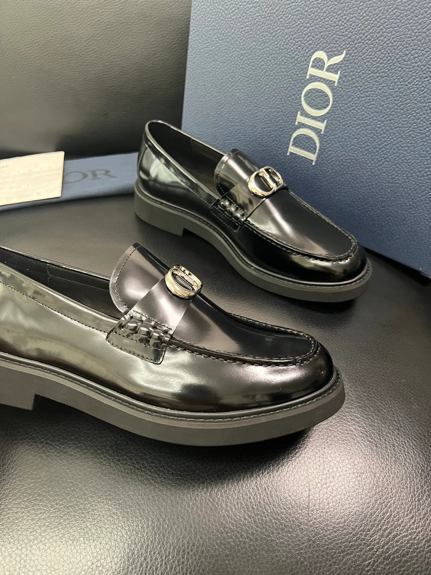 Men's men's shoes💰860 Dior top crafts Dior counter synchronization, original factory configuration, original cowhide fabric imported from Italy, breathable and comfortable imported water-dyed cow lining, sole: original factory special supply original sole super comfortable, original factory with single goods high quality, you can enter and exit the counter at will, welcome to compare counter synchronization, code number 39-44 (order 38 45) 85853